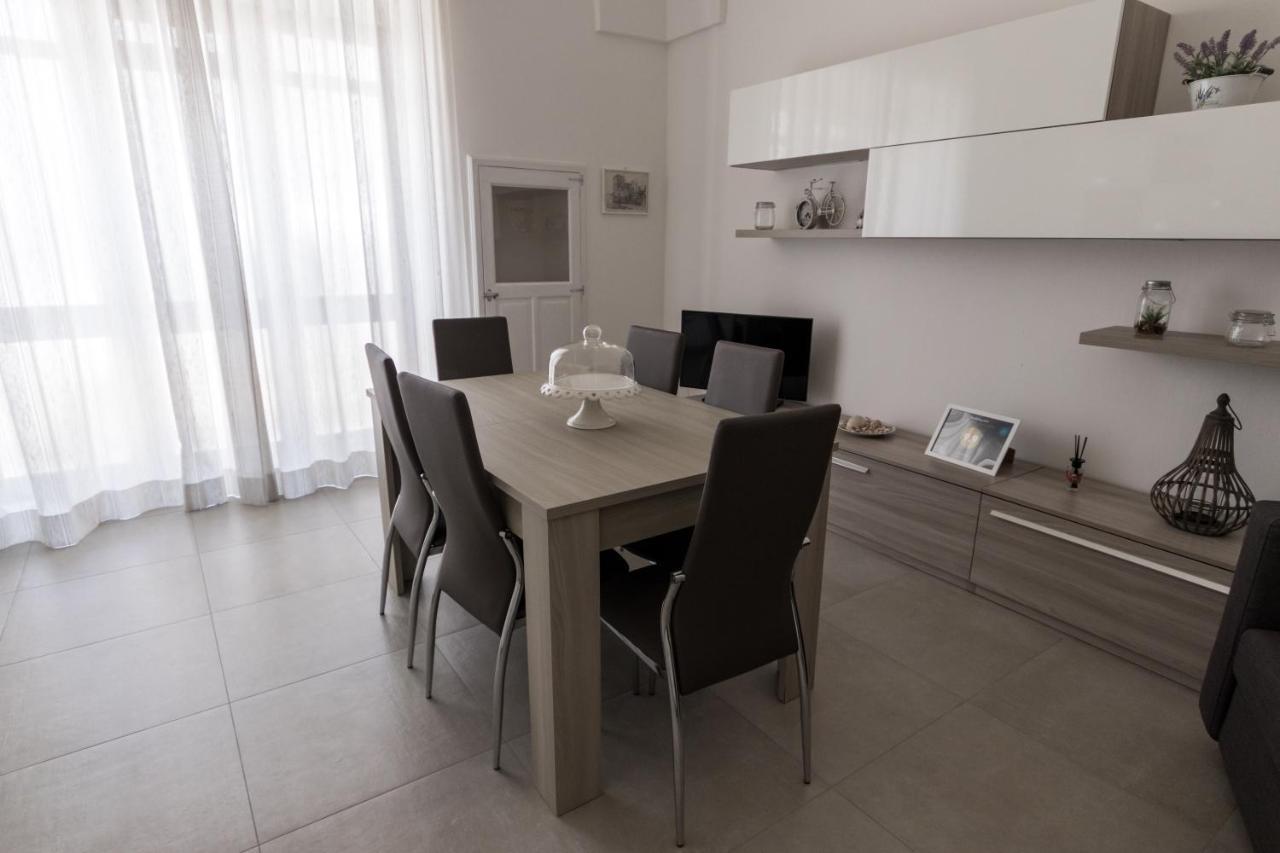 Drooms. Felline Exterior photo