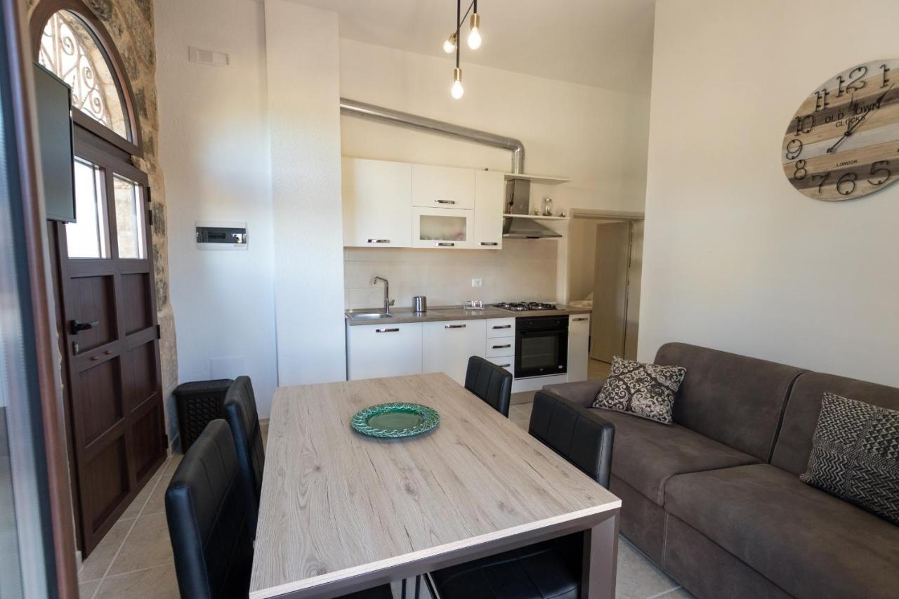 Drooms. Felline Exterior photo